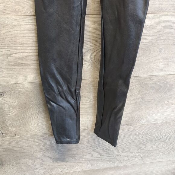 Spanx Faux Leather Compression Leggings Women's Size Medium - Picture 3 of 8